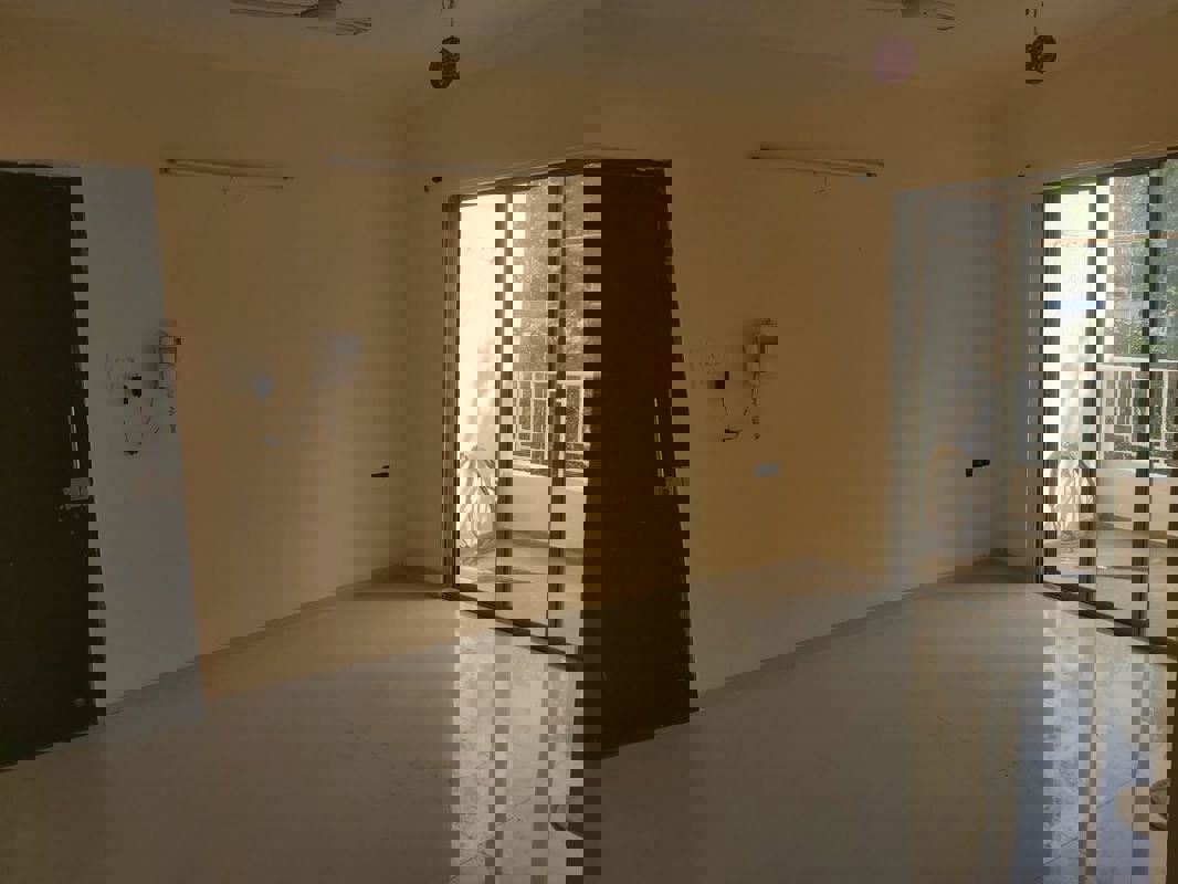 2 BHK + Servant Room 1000 Sq.Ft. Apartment in Welworth Paradise