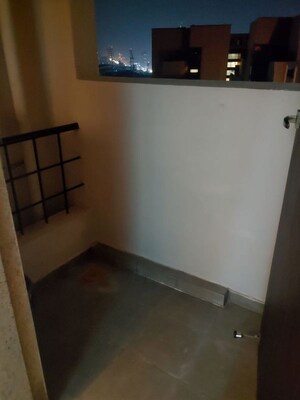 Room in 3 BHK Apartment at Welworth Paradise, Baner – for Rent