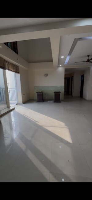 Kitchen in 6 BHK Penthouse at Omaxe Heights, Sector 86 – for Rent