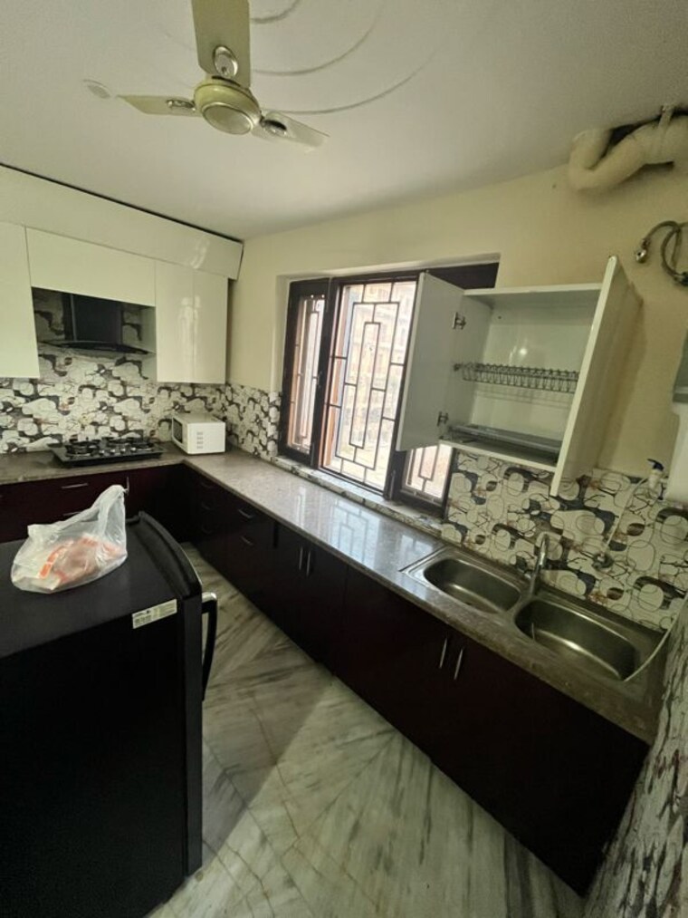 Kitchen, sector 52 2 Bedroom 1745 Sq.Ft. Builder Floor In Sector 52 Gurgaon 9946552