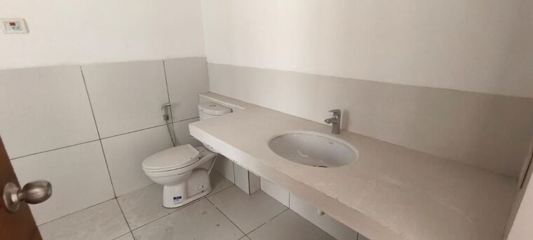 Bathroom, mantra-99-riverfront 4 Bedroom 2000 Sq.Ft. Apartment In Baner Pune 10133688