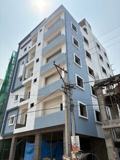 2 BHK + Pooja Room Apartment For Sale in KPHB