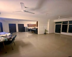 2 BHK Builder Floor For Sale in Amrapali Vaishali