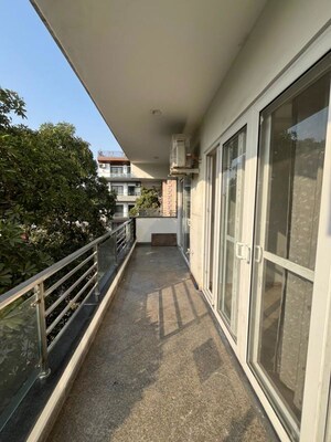 Balcony in 4 BHK Builder Floor at Unitech South City II, Sector 50 – for Rent