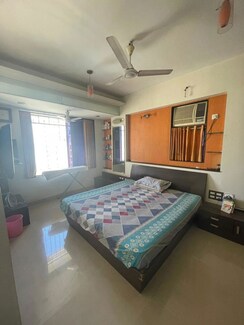 2.5 BHK + Study Room Apartment For Rent in Lake Home