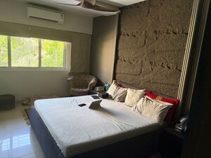 Bedroom in 2.5 BHK Apartment at Bhanu Apartment, Juhu – for Sale