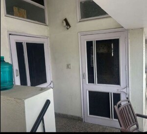 Building Lobby in 2 BHK Builder Floor at Sector 38 – for Rent