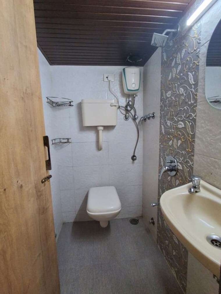 Bathroom, diamond-garden 1 Bedroom 800 Sq.Ft. Apartment In Chembur Mumbai 10133981