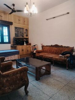 4 BHK + Extra Room Apartment For Sale in Vasant Kunj