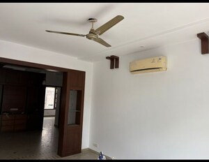 Room in 3 BHK Builder Floor at Sector 20 – for Rent