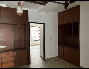 Room in 3 BHK Builder Floor at Sector 20 – for Rent