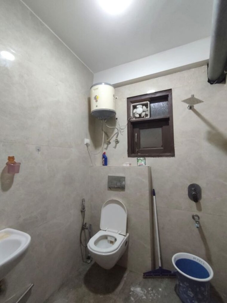 Bathroom, saket 1 Bedroom 650 Sq.Ft. Apartment In Saket Delhi 10134133