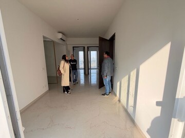 2 BHK Apartment For Rent in Smart World Orchard, Sector 61