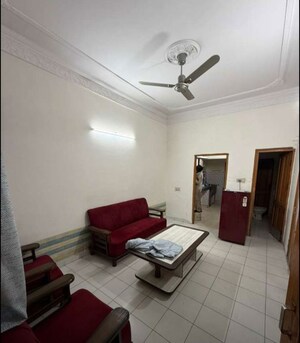 3 BHK Builder Floor For Rent in Sector 38