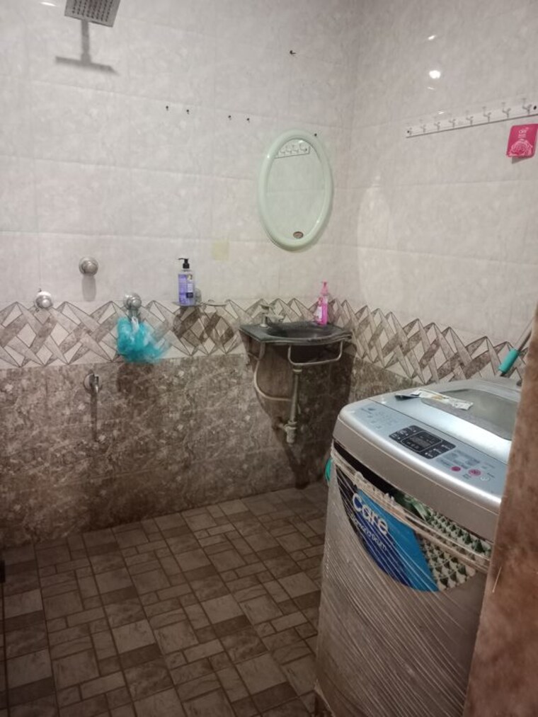 Bathroom, royal-palms 1 Bedroom 535 Sq.Ft. Apartment In Goregaon East Mumbai 10134348