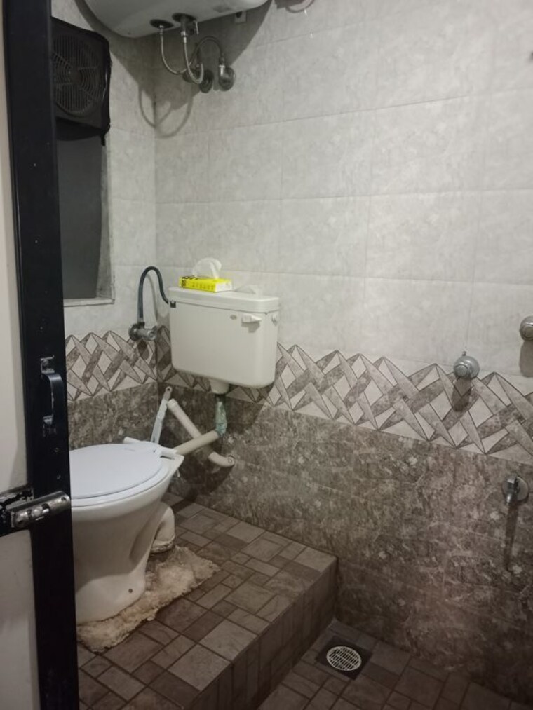 Bathroom, royal-palms 1 Bedroom 535 Sq.Ft. Apartment In Goregaon East Mumbai 10134348