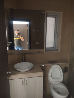 Bathroom in 3 BHK Apartment at Oberoi Exquisite Goregaon, Goregaon East – for Rent