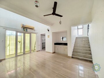 Room in 4 BHK Villa at Thoraipakkam – for Sale