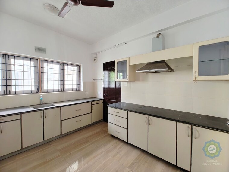 Kitchen, thoraipakkam 4 Bedroom 3000 Sq.Ft. Villa In Thoraipakkam Chennai 10134375