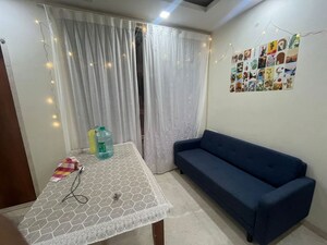 Bedroom in 2 BHK Apartment at Matunga East – for Rent
