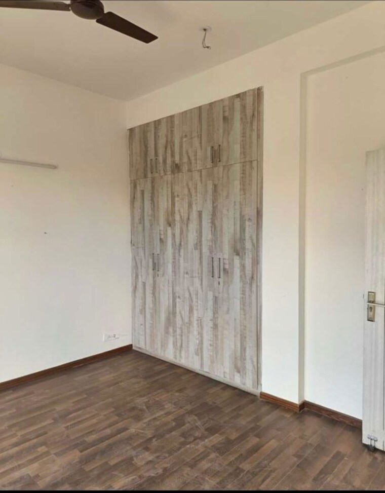 Room, bptp-astaire-gardens 3 Bedroom 2400 Sq.Ft. Apartment In Sector 70a Gurgaon 10134542