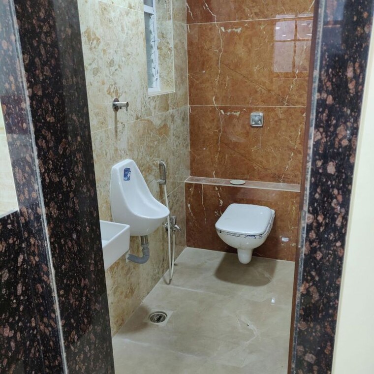 Bathroom, hermes-atrium Commercial Office Space 2200 Sq.Ft. In Cbd Belapur Sector 11 Navi Mumbai 10134558