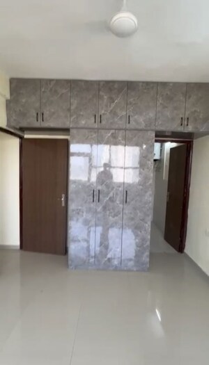 Room in 2 BHK Apartment at Pyramid Midtown, Sector 59 – for Rent