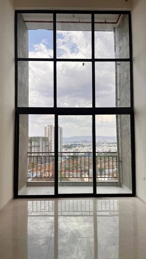 Room in 3 BHK Apartment at Mantra Mesmer, Keshav Nagar – for Rent