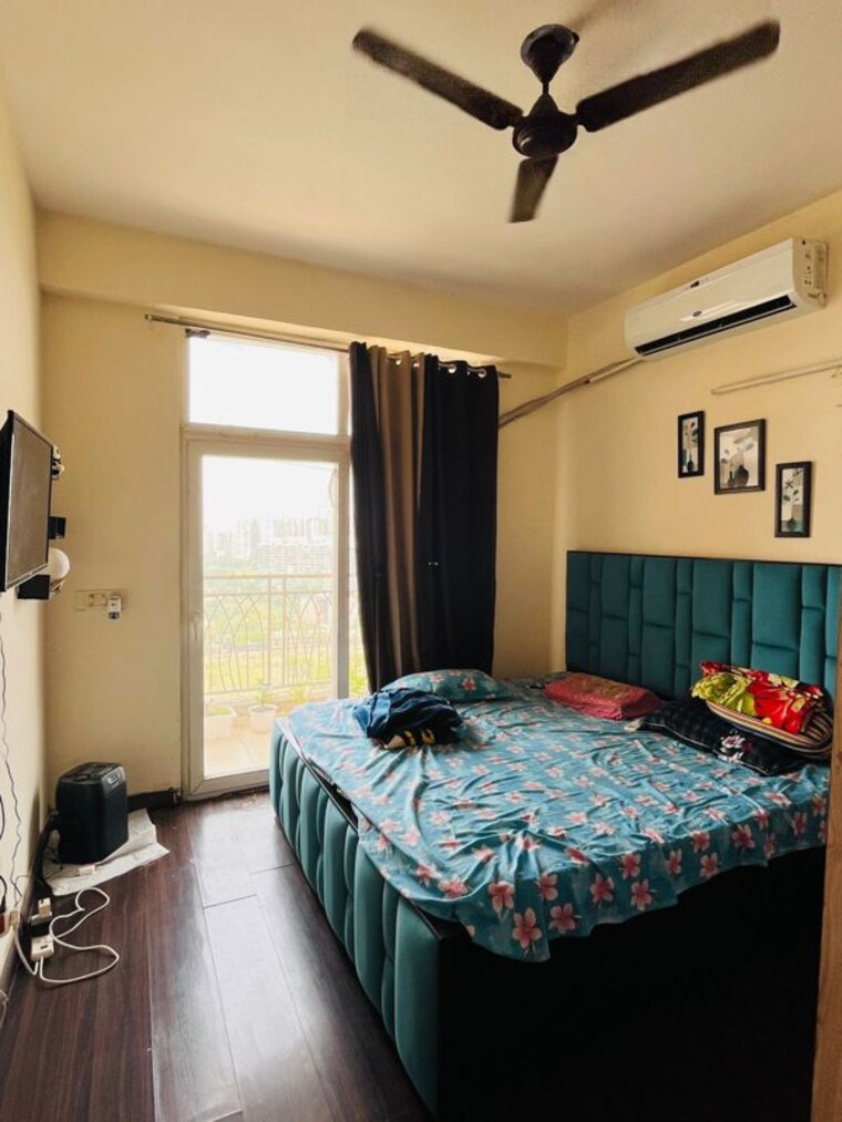 Bedroom, mahagun-mywoods 2 Bedroom 935 Sq.Ft. Apartment In Sector 16c Greater Noida Greater Noida 10134752