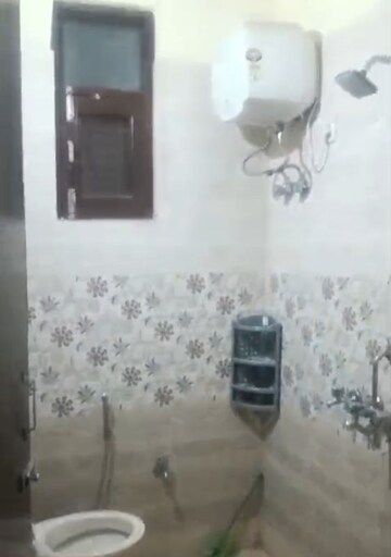Bathroom in 3 BHK Builder Floor at Vaishali Sector 5 – for Rent