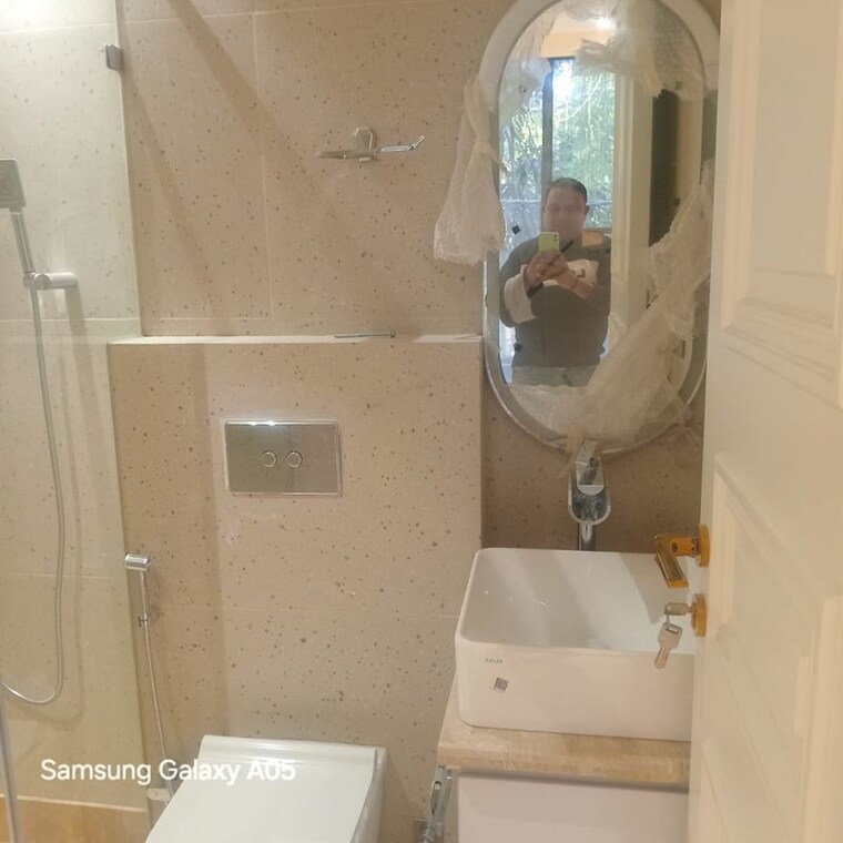 Bathroom, greater kailash ii 4 Bedroom 300 Sq.Yd. Builder Floor In Greater Kailash ii Delhi 10134859