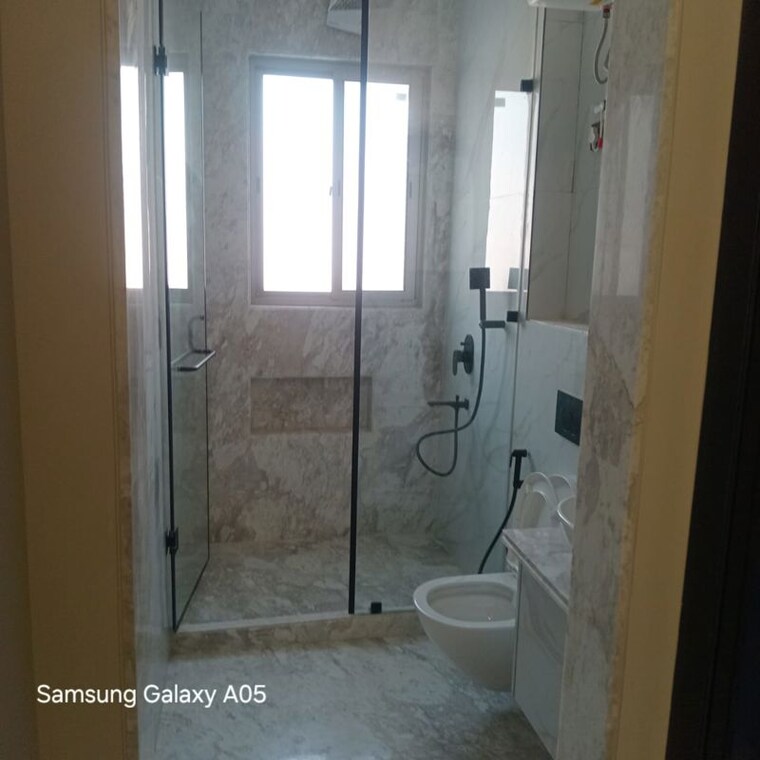 Bathroom, greater kailash ii 4 Bedroom 300 Sq.Yd. Builder Floor In Greater Kailash ii Delhi 10134859