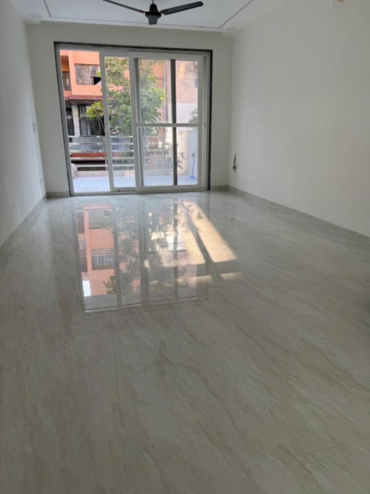 Room, vasant kunj 4 Bedroom 2200 Sq.Ft. Apartment In Vasant Kunj Delhi 10134863