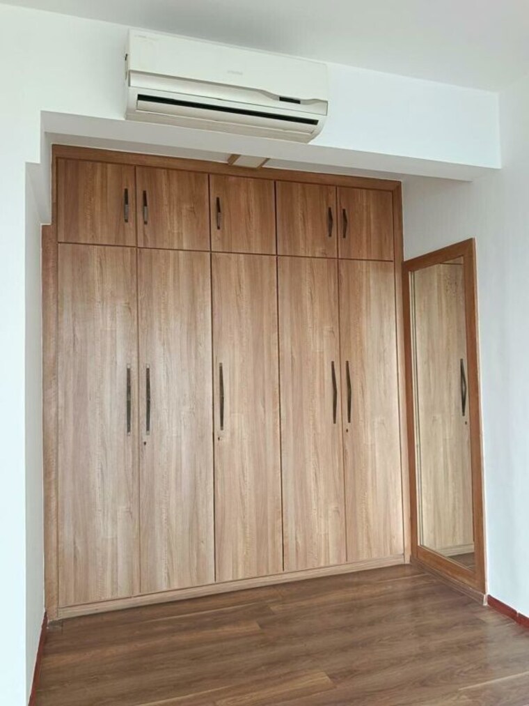 Room, l-t-crescent-bay-t2 3 Bedroom 1890 Sq.Ft. Apartment In Parel Mumbai 10134881