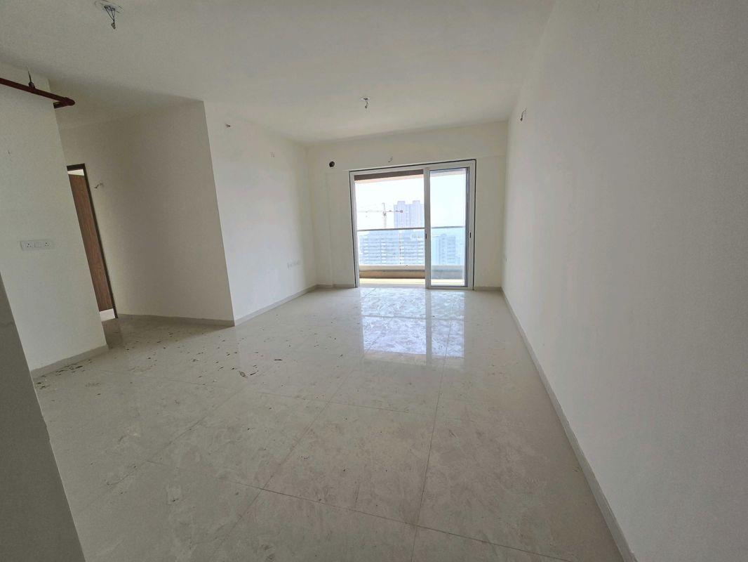 3 BHK + Servant Room Apartment For Sale in Runwal Nirvana
