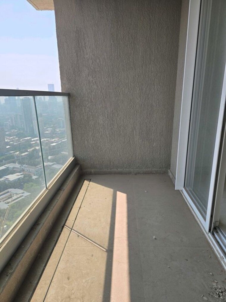 Balcony, runwal-nirvana 3 Bedroom 1090 Sq.Ft. Apartment In Parel Mumbai 10134907