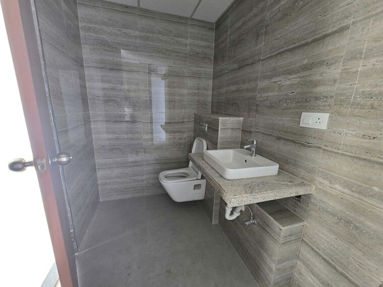 Bathroom, runwal-nirvana 3 Bedroom 1090 Sq.Ft. Apartment In Parel Mumbai 10134907