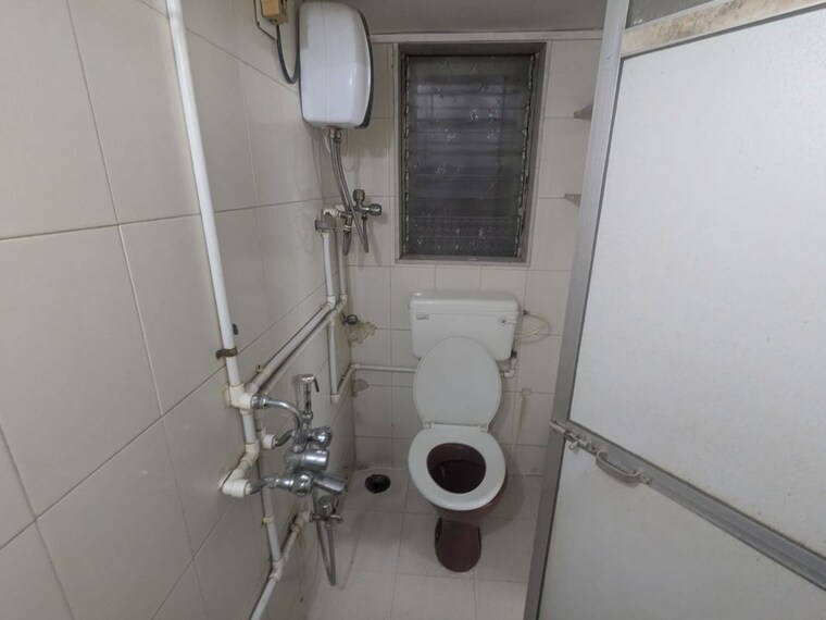 Bathroom, lok-rachana 2 Bedroom 1000 Sq.Ft. Apartment In Mulund West Mumbai 10134916