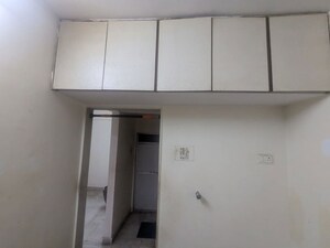 Room in 2 BHK Apartment at Lok Rachana, Mulund West – for Rent