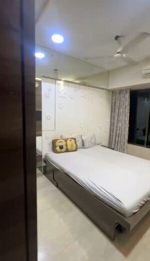 Bedroom in 2 BHK Apartment at Kamala Mill – for Rent