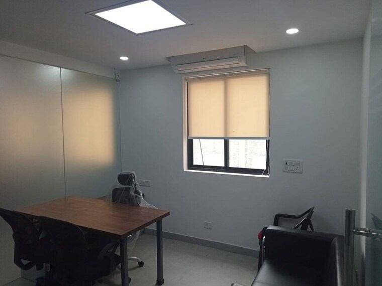 Team Area, sector 2 Commercial Office Space 3075 Sq.Ft. In Sector 2 Noida 10135008