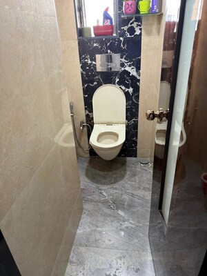 Bathroom in 1 BHK Apartment at Shreeji Villa, Matunga West – for Sale