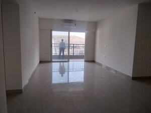 Room in 2 BHK Apartment at Mantra Monarch, Balewadi – for Rent