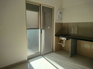 Room in 2 BHK Apartment at Mantra Monarch, Balewadi – for Rent