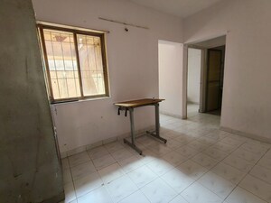 Room in 1 BHK Apartment at Kanakiya Mmrda, Andheri East – for Rent