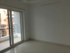 Room in 2.5 BHK Apartment at Niharika Exotica, Gachibowli – for Rent