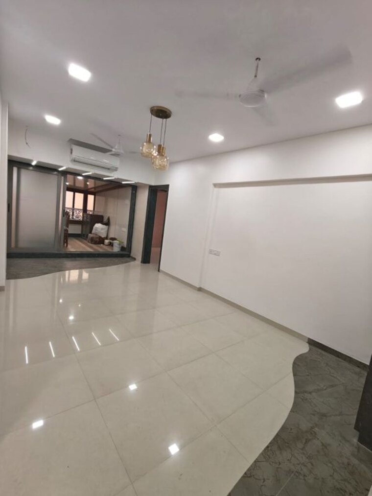 Room, kanti-apartments 2 Bedroom 915 Sq.Ft. Apartment In Bandra West Mumbai 10135312