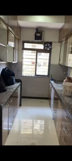 Team Area in 2 BHK Apartment at Acme Ozone, Manpada – for Rent