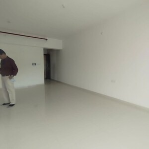 Room in 3 BHK Apartment at Runwal The Sanctuary, Mulund West – for Sale