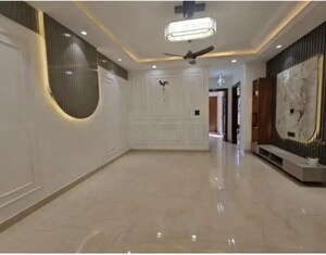 Kitchen in 4 BHK Builder Floor at BPTP District 3, Sector 85 – for Sale